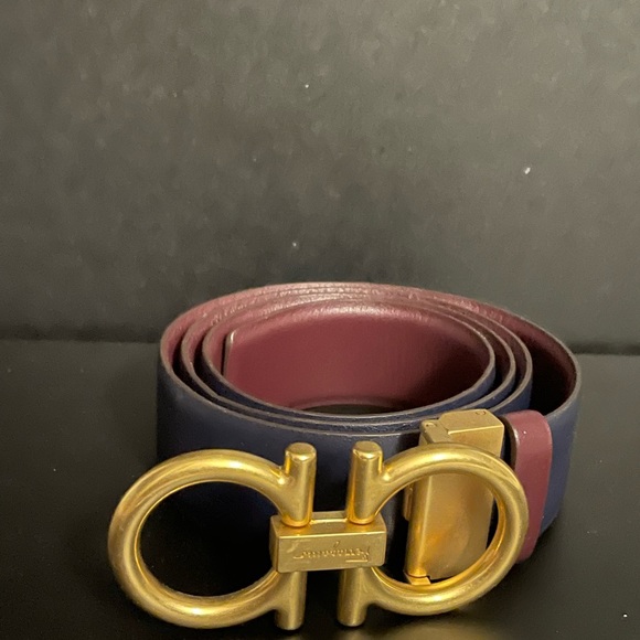 Authentic feragamo belt reversible navy and Maroon - Picture 1 of 3
